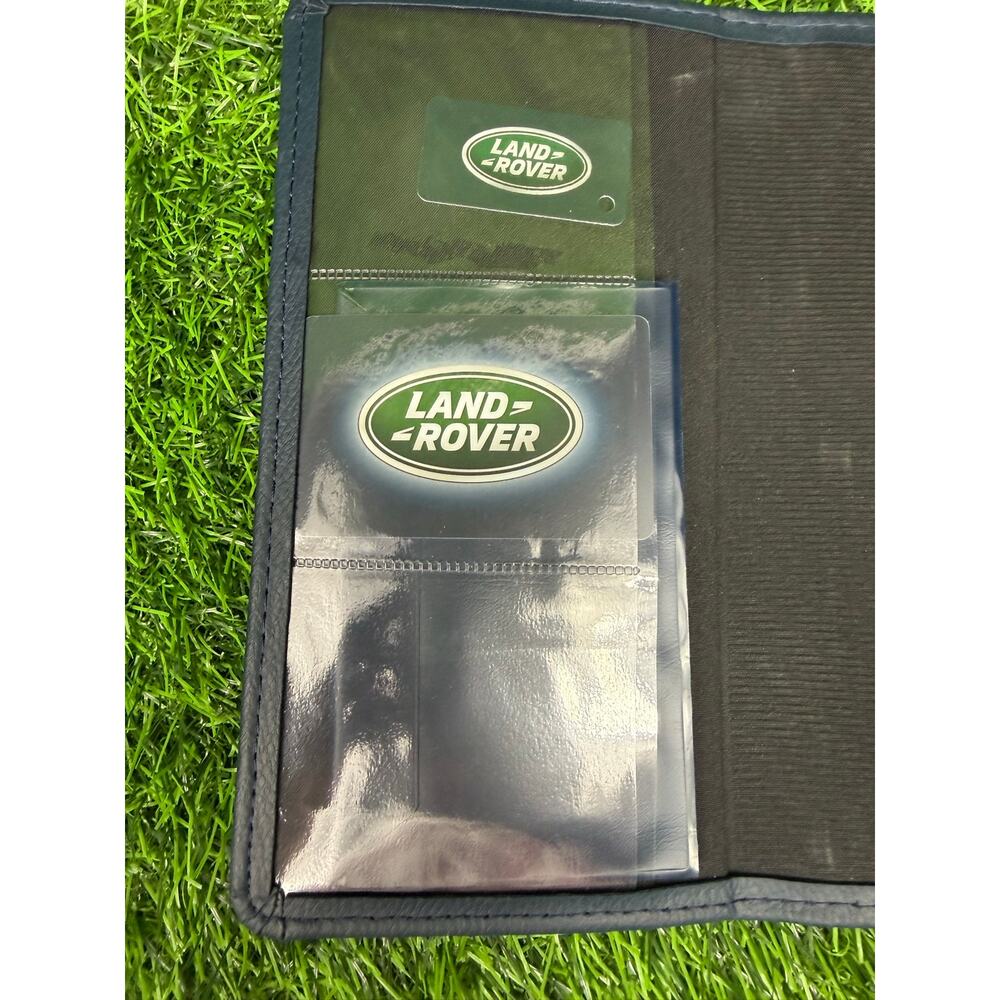OEM 2016 Land Rover Range Rover Owners Manual Handbook Case Complete Guide Set - Picture 5 of 6